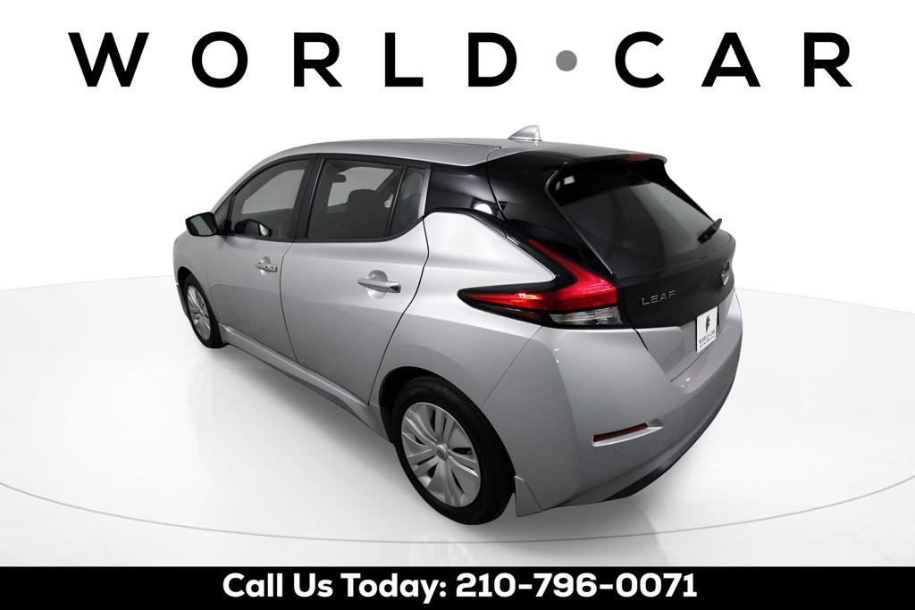 Used 2025 Nissan Leaf S image 5