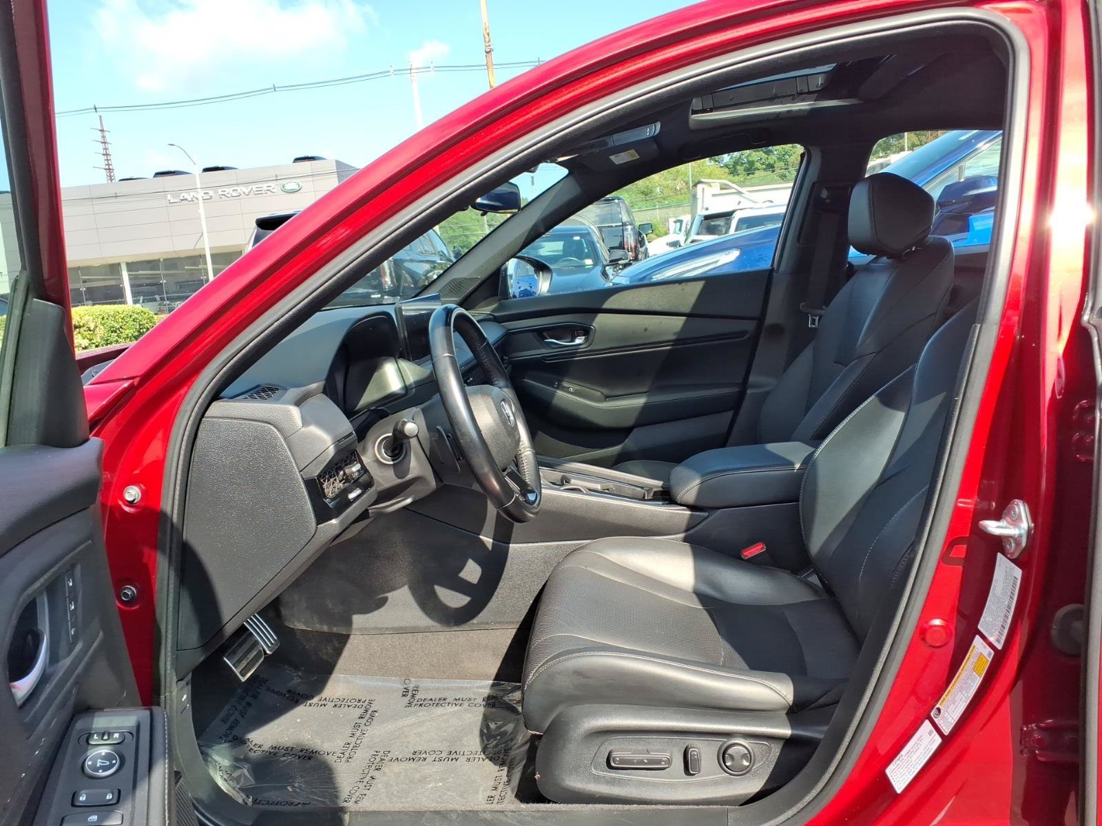 Used 2025 Honda Accord Sport image 15