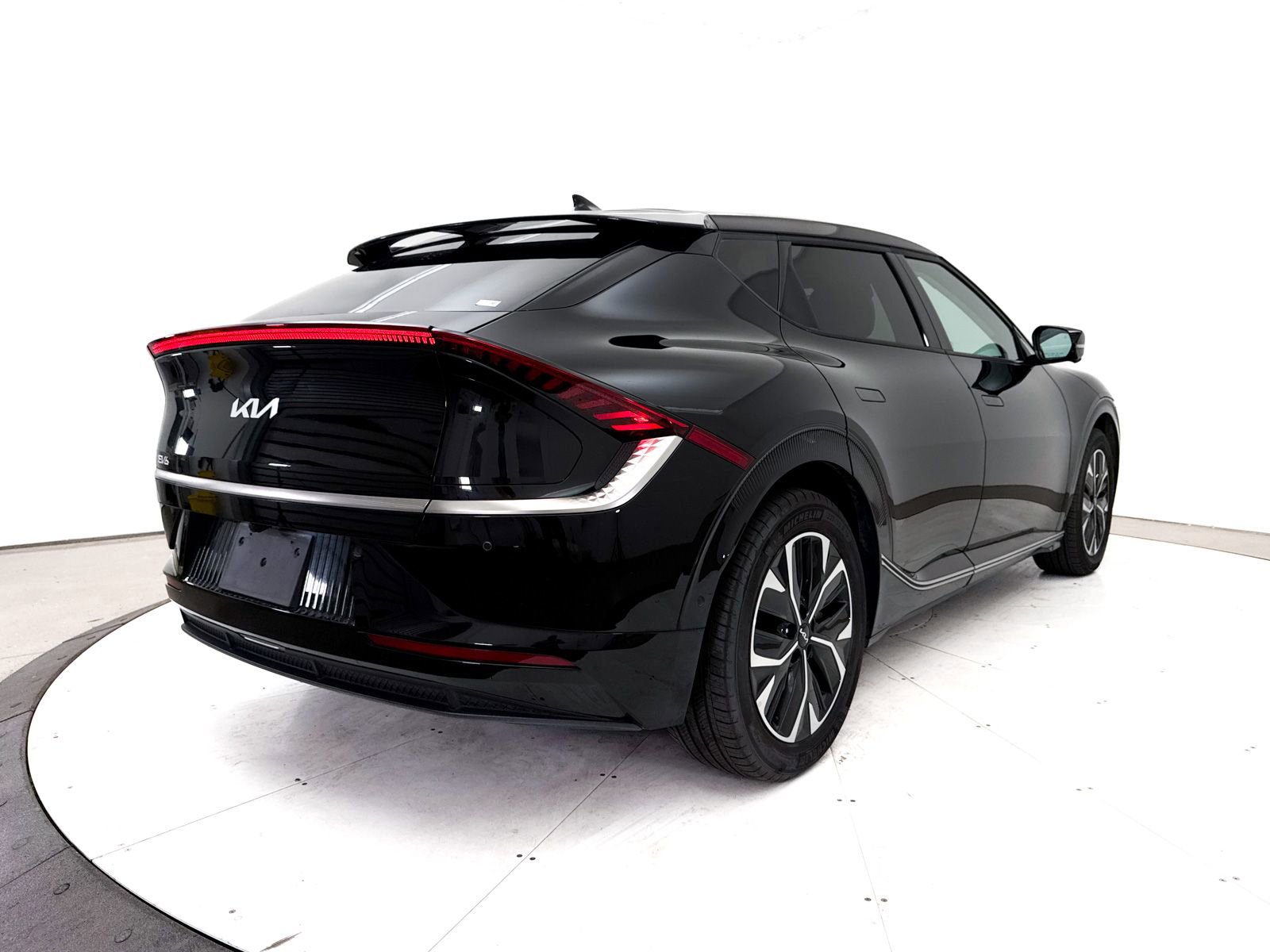Used 2023 Kia EV6 Wind w/ Wind Technology Package RWD image 18