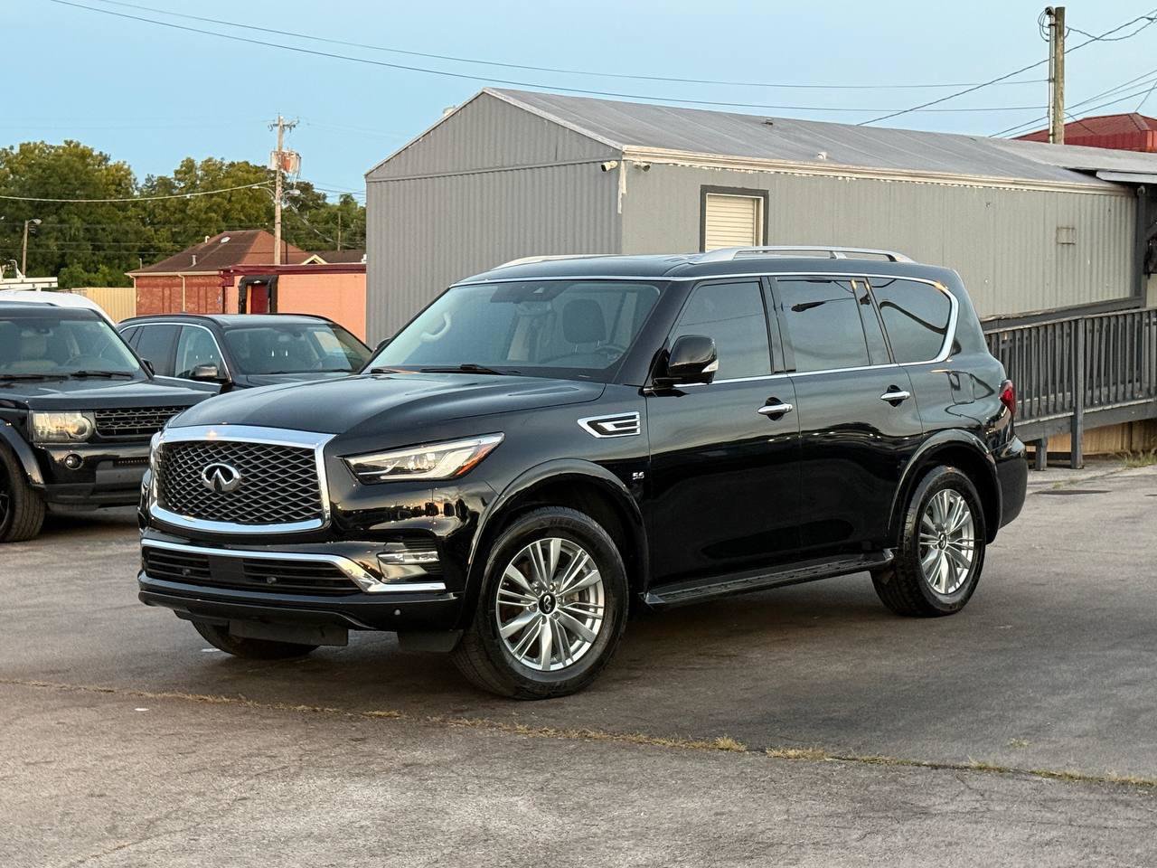 Used 2019 INFINITI QX80 Luxe AWD/4WD image 1