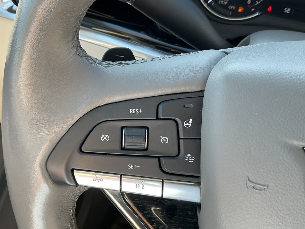 Used 2023 Cadillac XT6 Premium Luxury w/ LPO, Floor Liner Package AWD/4WD image 15