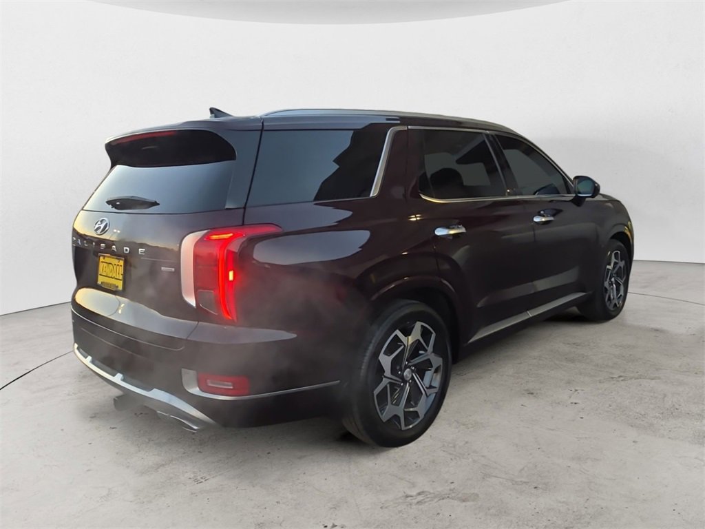 Used 2022 Hyundai Palisade Calligraphy w/ Winter Package image 5