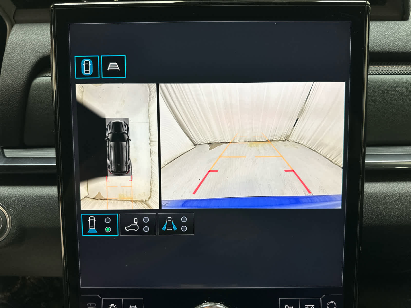 New 2026 GMC Terrain AT4 image 17