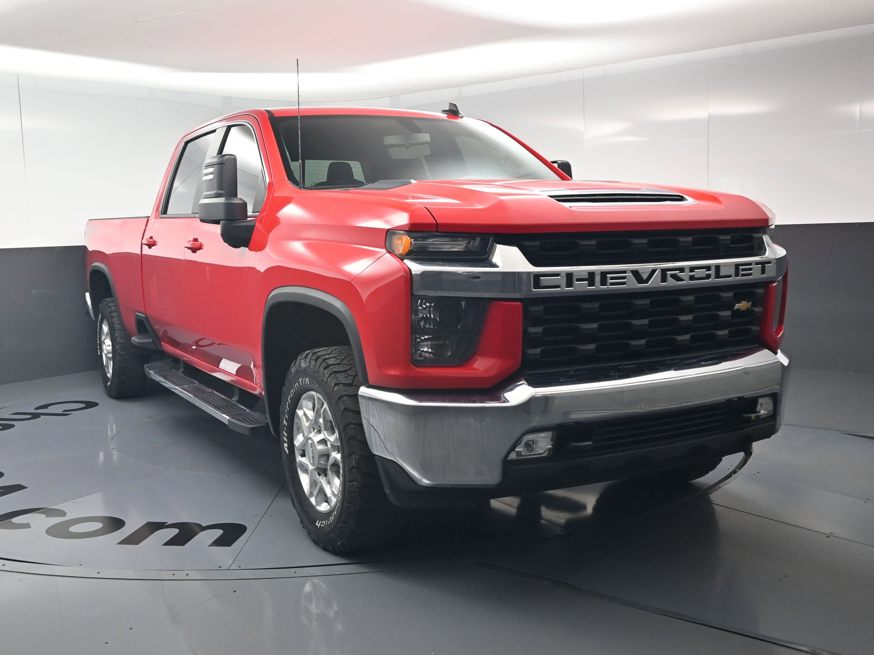 Used 2020 Chevrolet Silverado 3500 LT w/ Convenience Package AWD/4WD image 3