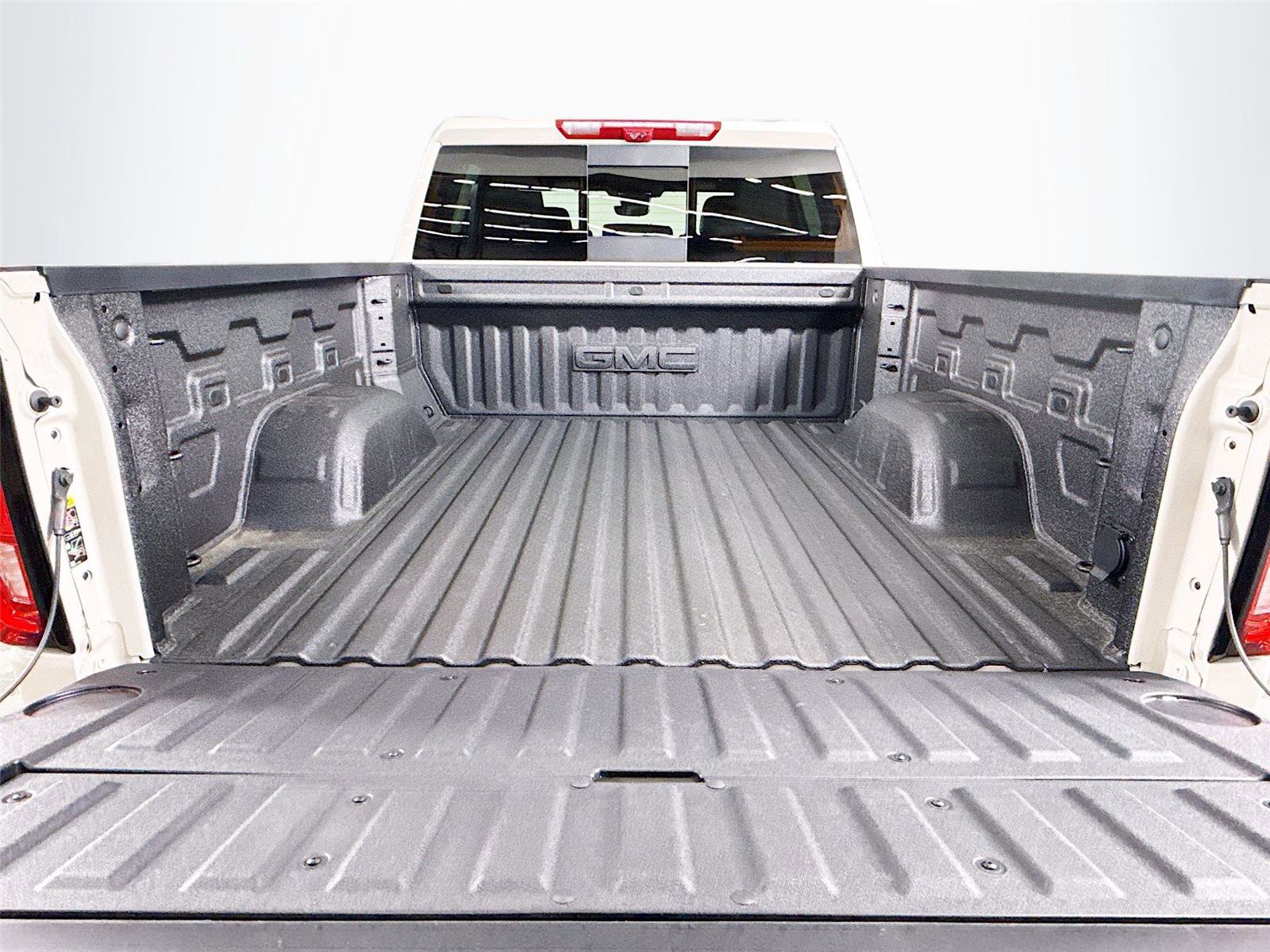 New 2026 GMC Sierra 1500 AT4 w/ AT4 Premium Package AWD/4WD image 20