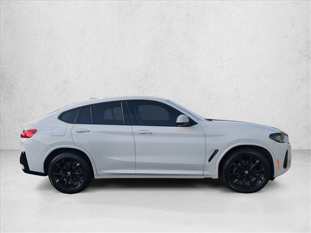 Used 2024 BMW X4 xDrive30i w/ M Sport Package AWD/4WD image 4