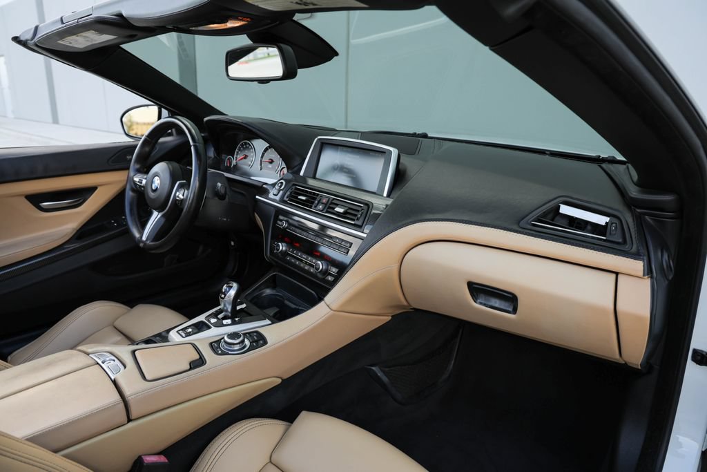 Used 2012 BMW M6 Convertible RWD image 23