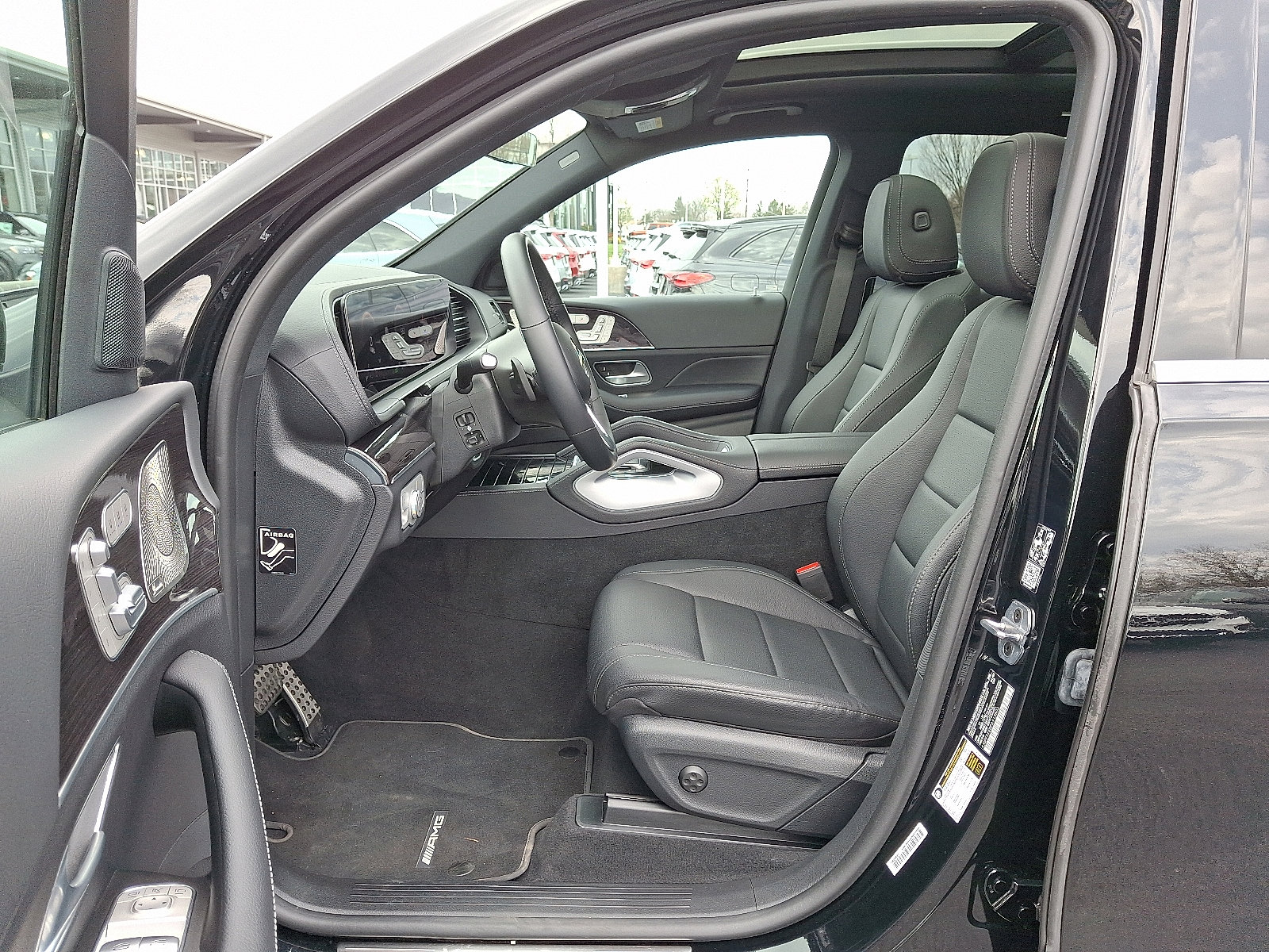 Used 2023 Mercedes-Benz GLS 450 4MATIC image 15