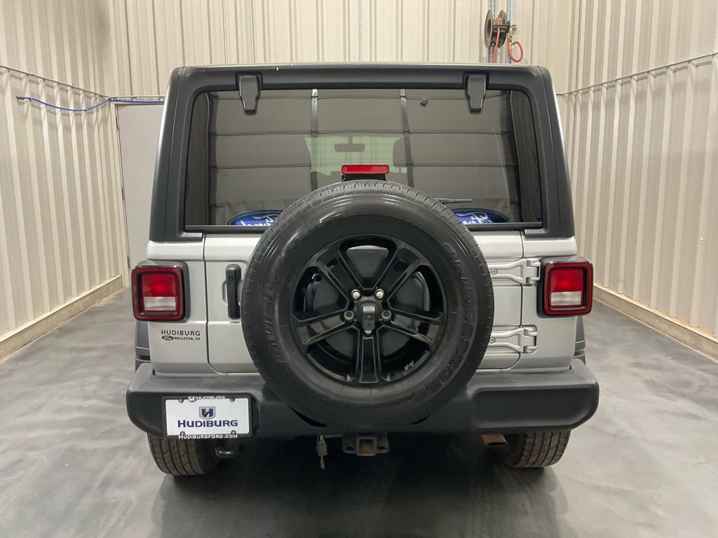 Used 2023 Jeep Wrangler Sport image 21