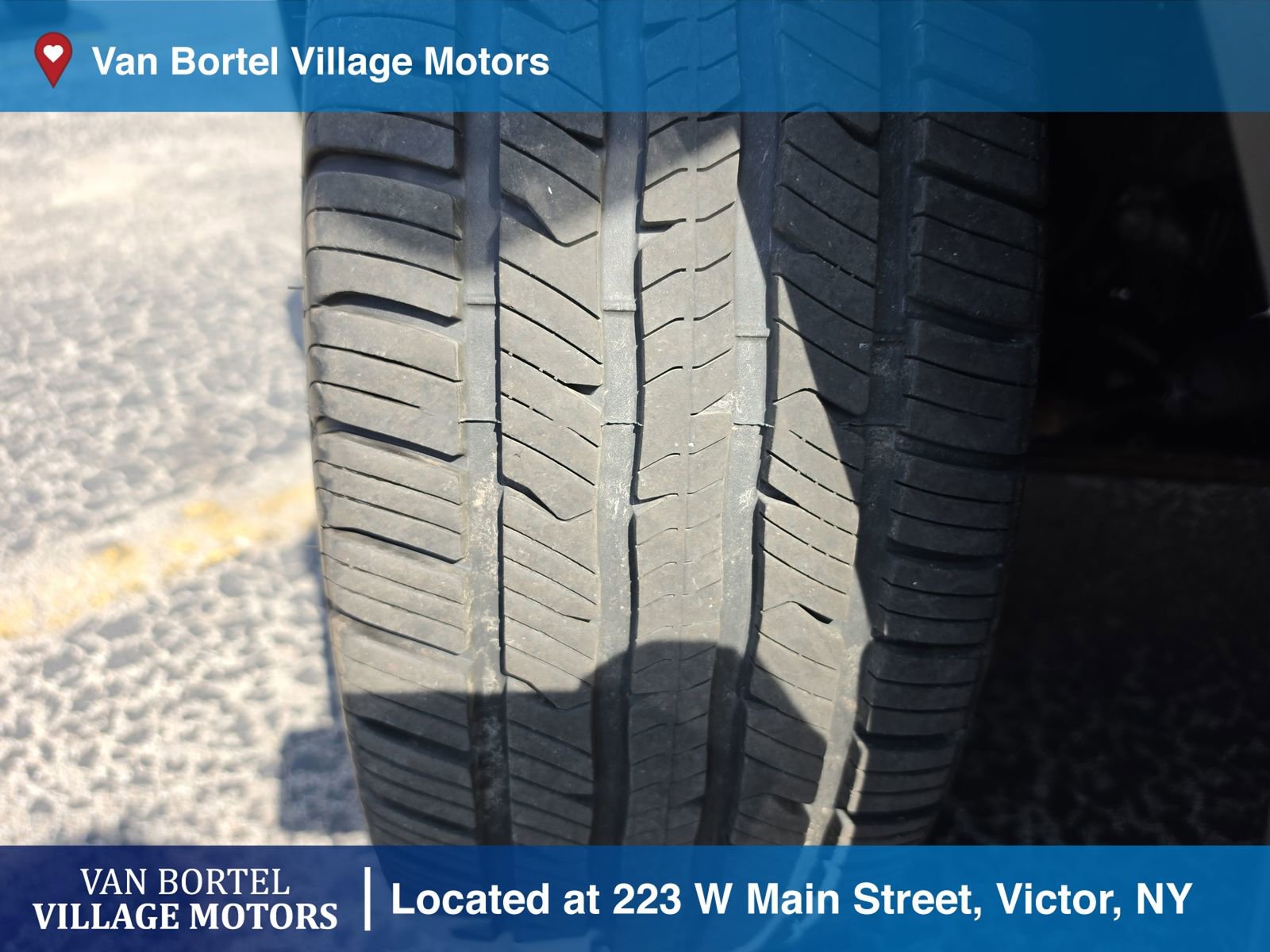 Used 2022 Honda CR-V Touring image 34