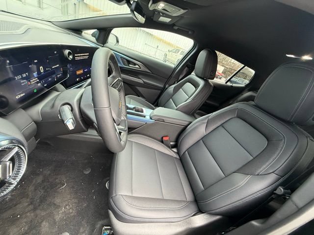 New 2026 Chevrolet Equinox EV LT AWD/4WD image 13