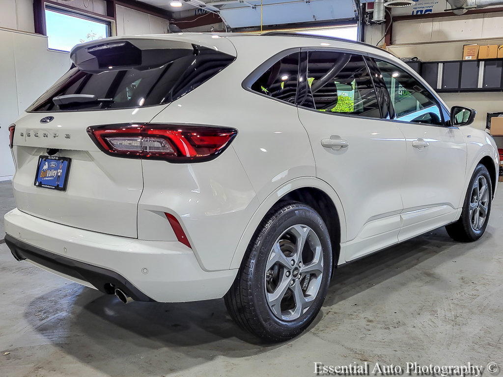 Certified 2024 Ford Escape ST-Line w/ Tech Pack #1 FWD image 7