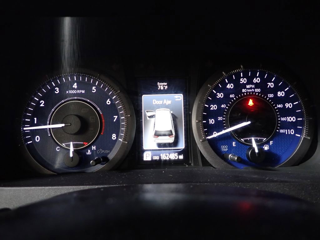 Used 2015 Toyota Sienna XLE w/ XLE Navigation Package image 27