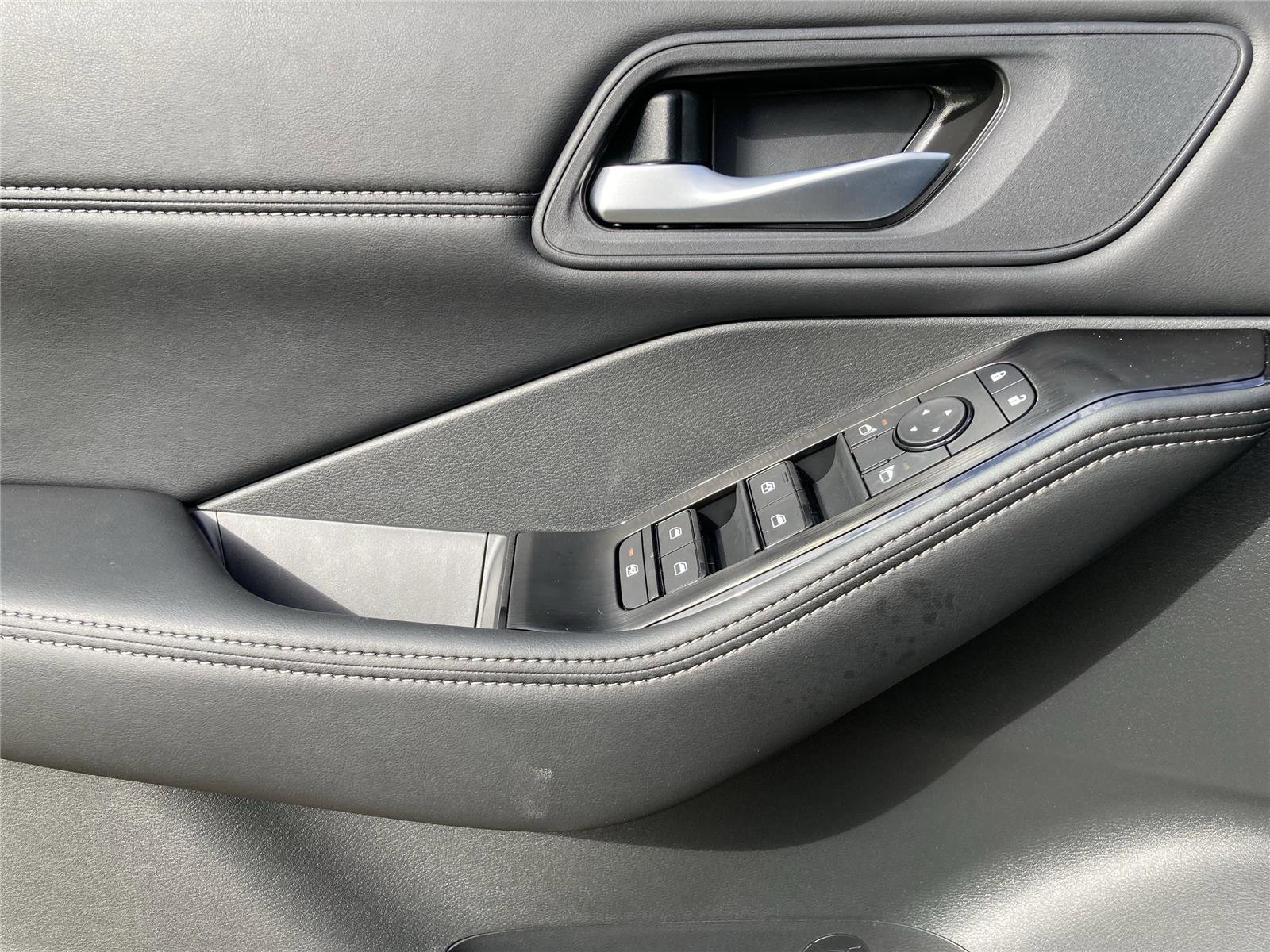 New 2026 Nissan Rogue SV image 29