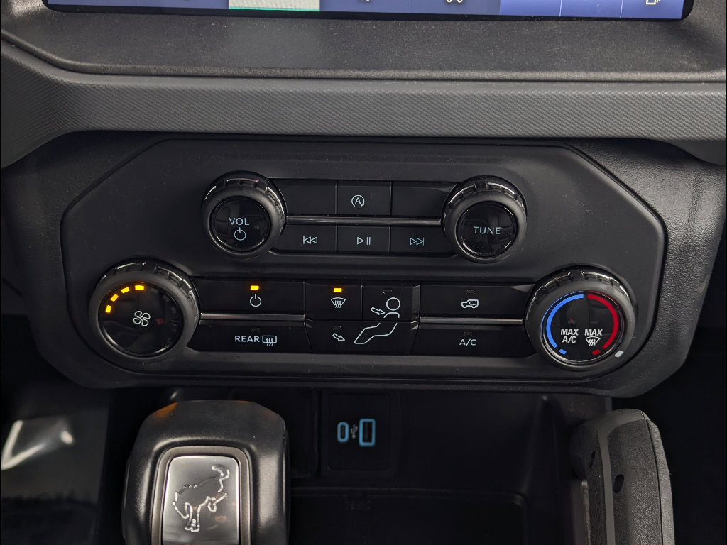 Used 2024 Ford Bronco Big Bend image 34