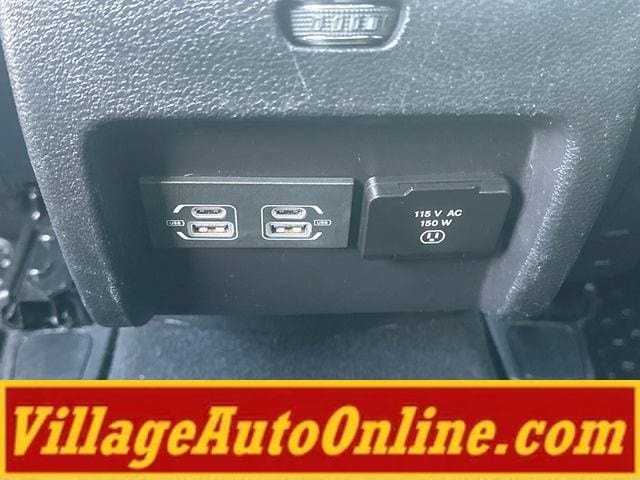 Used 2021 Jeep Cherokee Trailhawk w/ Trailer Tow Group AWD/4WD image 35