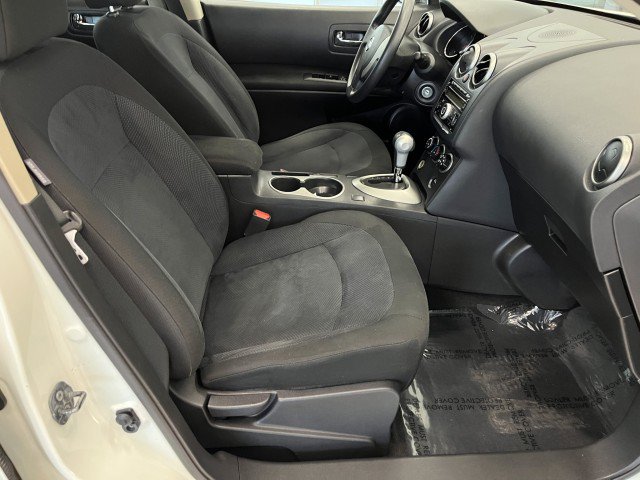 Used 2014 Nissan Rogue S AWD/4WD image 13