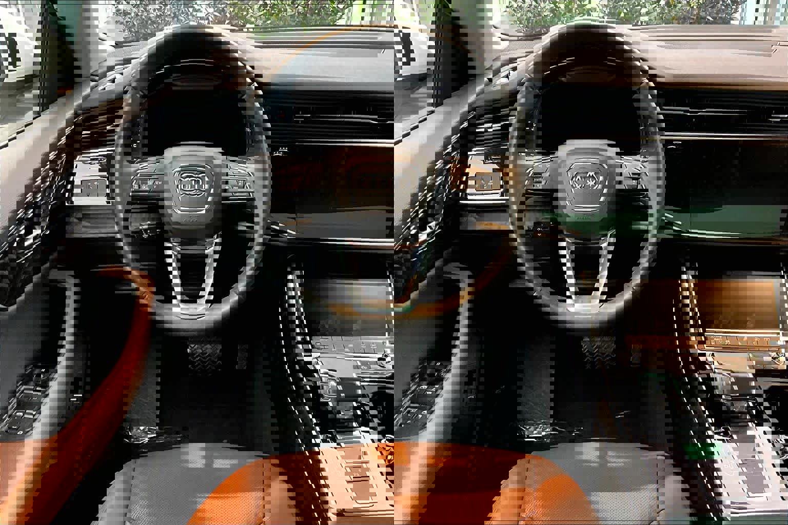 Used 2022 Audi Q8 Premium Plus image 5