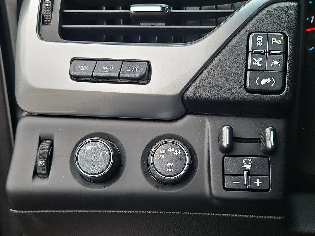Used 2020 Chevrolet Tahoe Premier w/ Premier Plus Edition AWD/4WD image 30