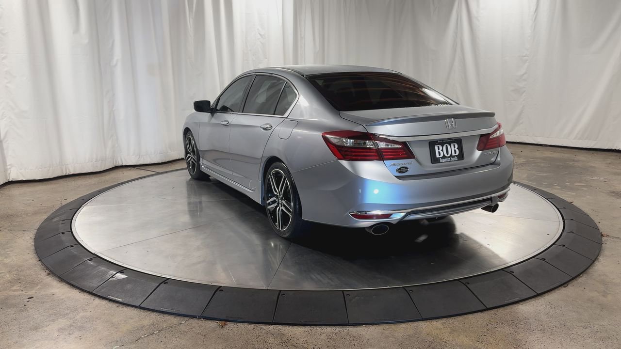 Used 2017 Honda Accord Sport image 8