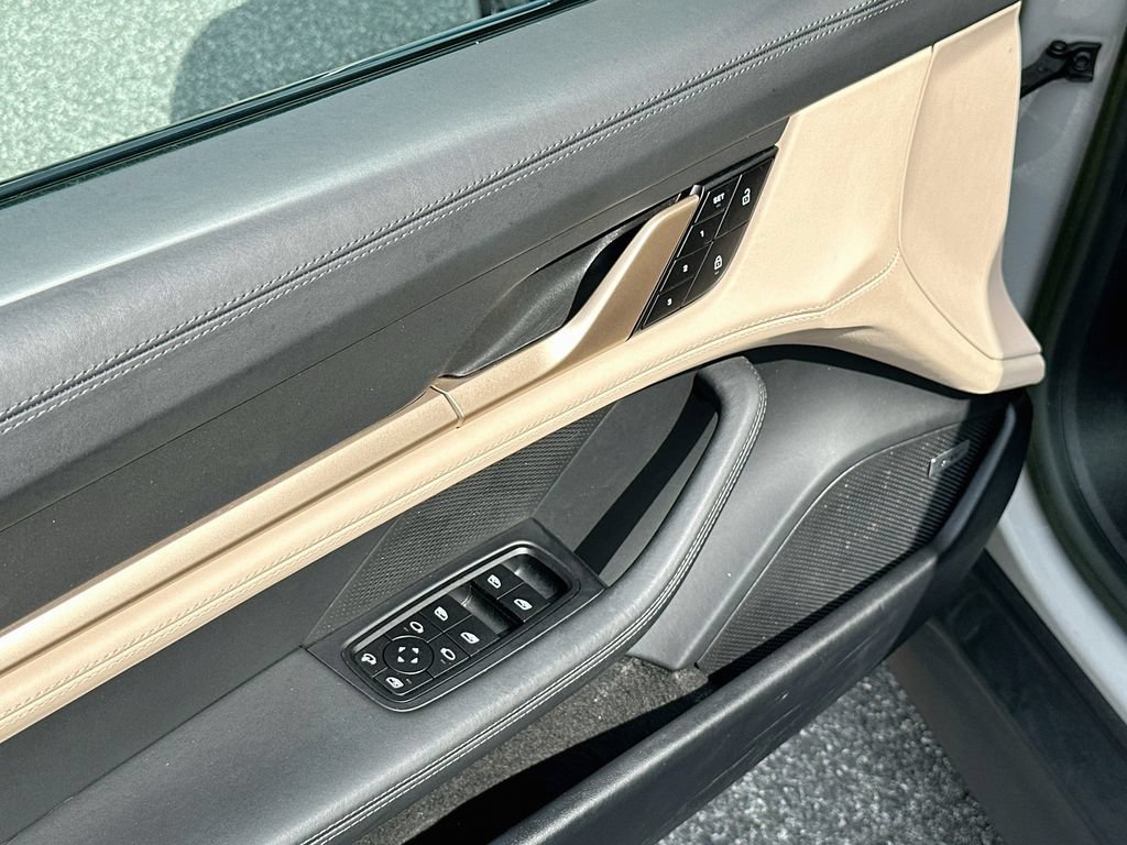 Certified 2023 Porsche Taycan 4S AWD/4WD image 20