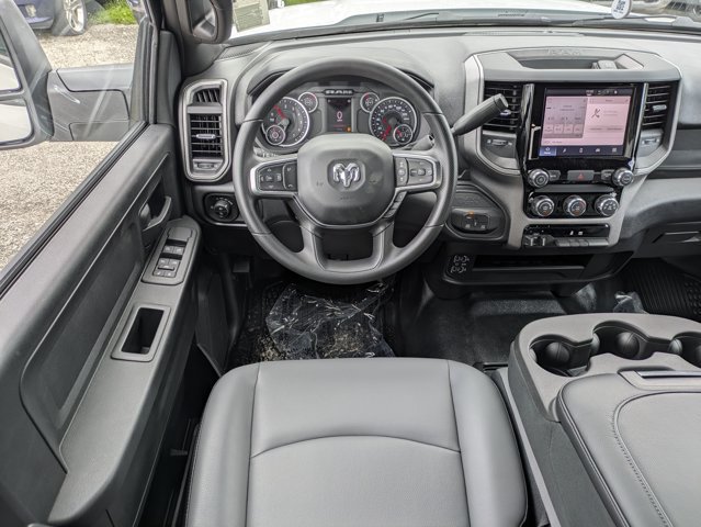 New 2026 RAM 2500 Tradesman AWD/4WD image 15