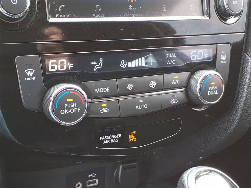 Used 2018 Nissan Rogue SV FWD image 30