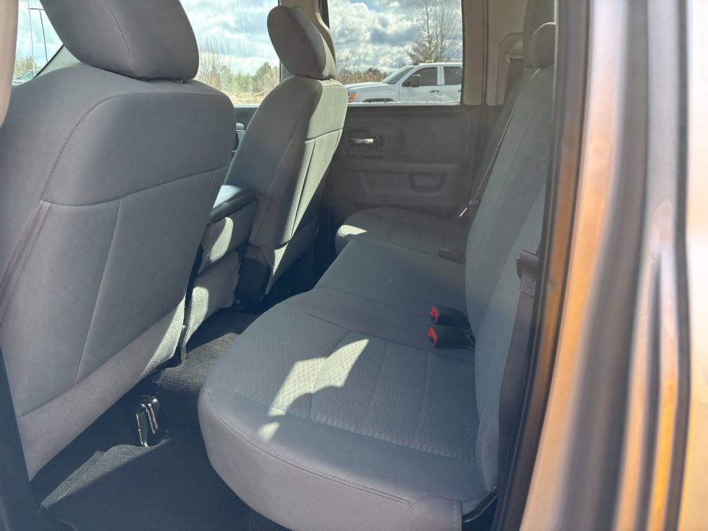 Used 2018 RAM 1500 Classic SLT image 17