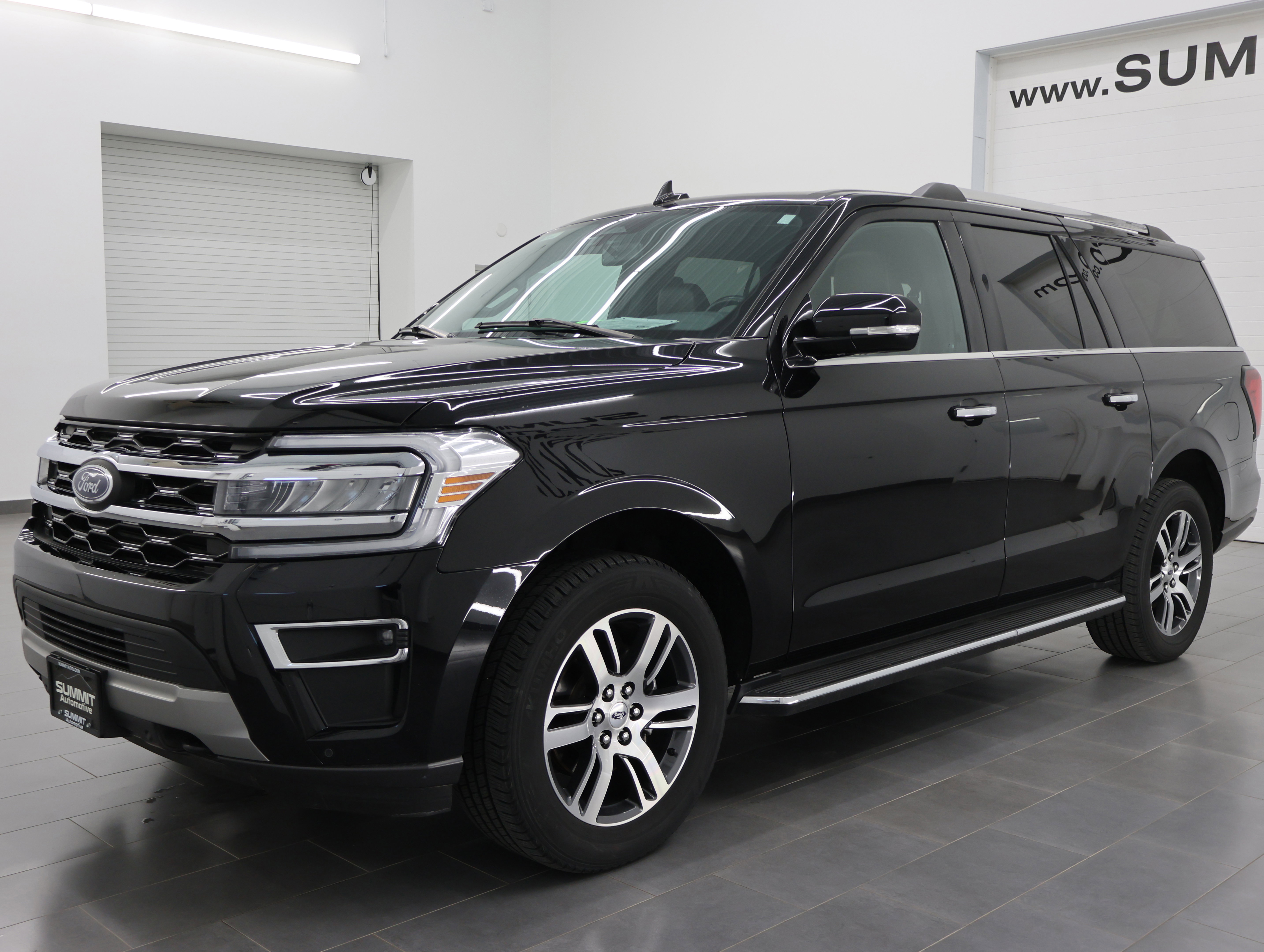 Used 2023 Ford Expedition Max Limited AWD/4WD image 7