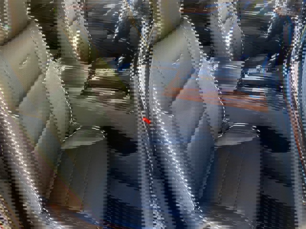 Certified 2021 Cadillac Escalade Premium Luxury w/ Driver Assist Tech Package image 11