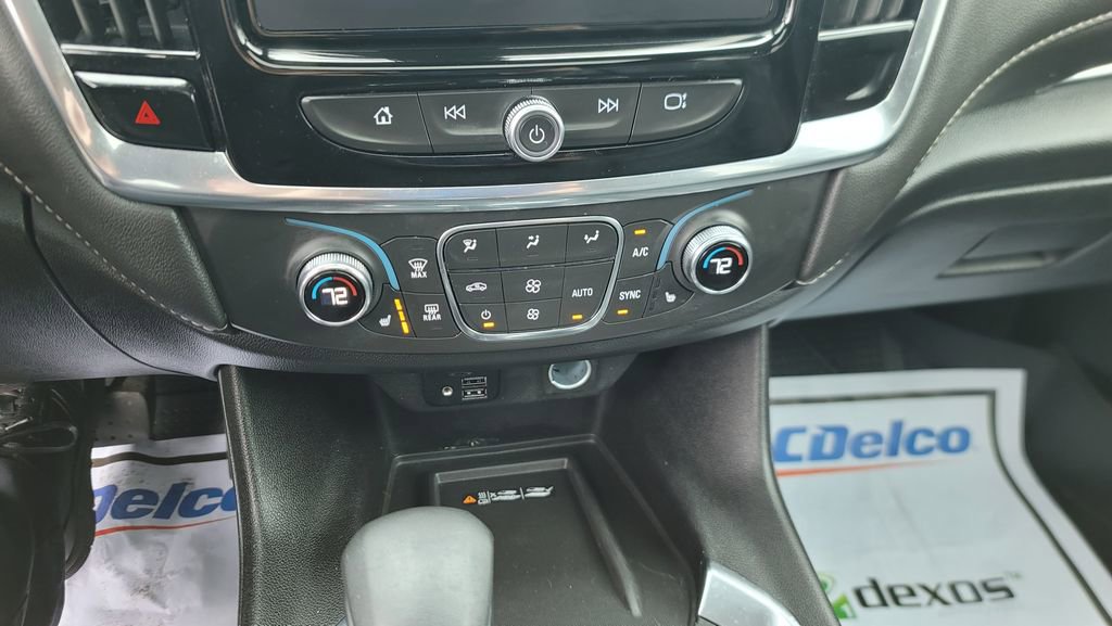 Used 2023 Chevrolet Traverse LT w/ LT Premium Package image 22
