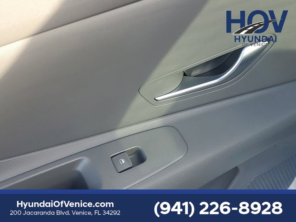 Certified 2022 Hyundai Elantra SEL image 16