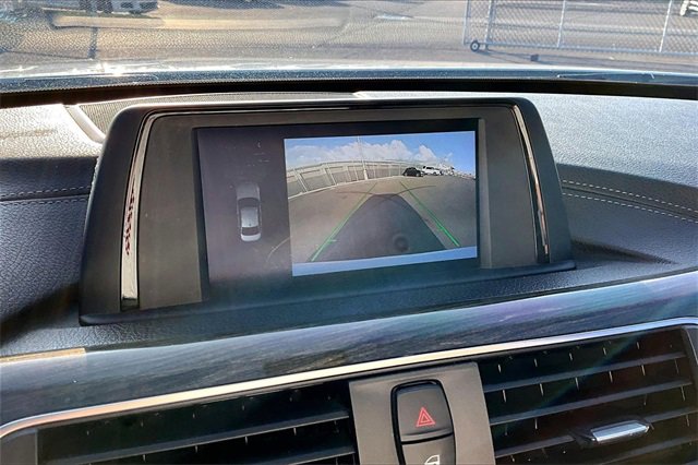 Used 2018 BMW 330e w/ Convenience Package image 23