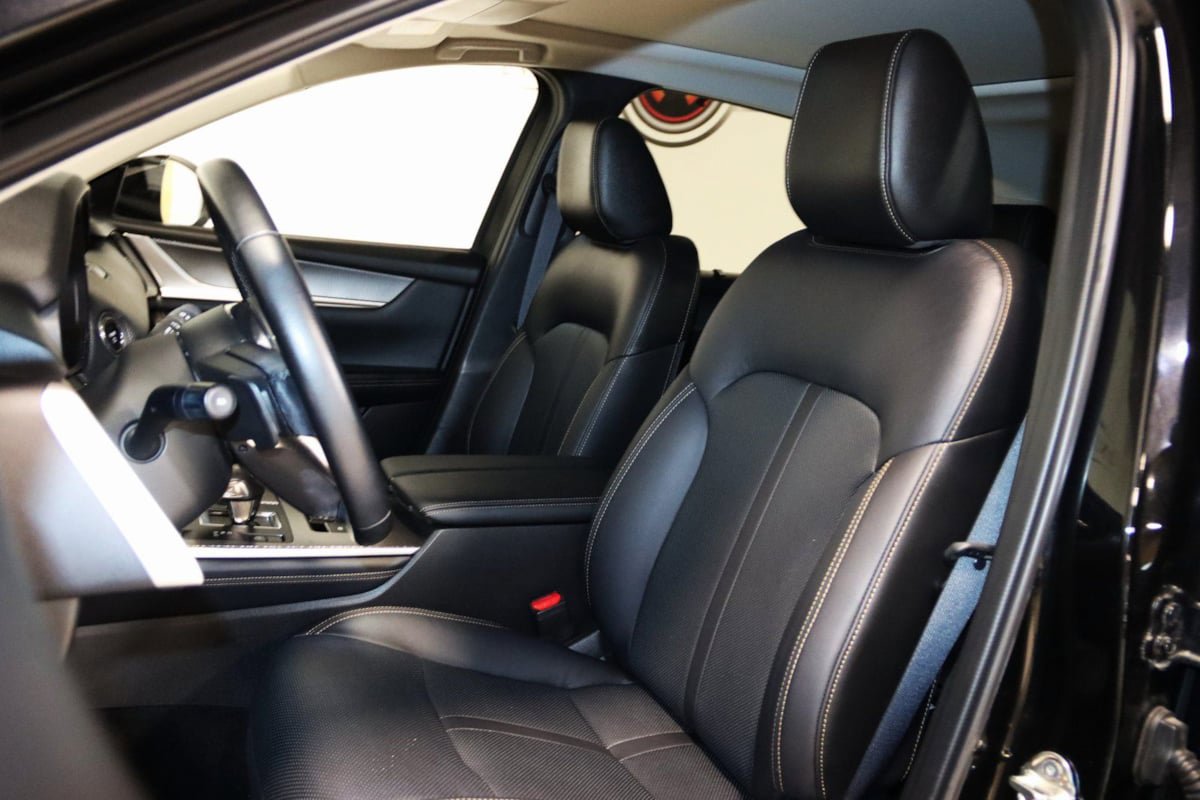 Used 2025 MAZDA CX-70 Plug-In Hybrid w/ Premium Pkg image 35
