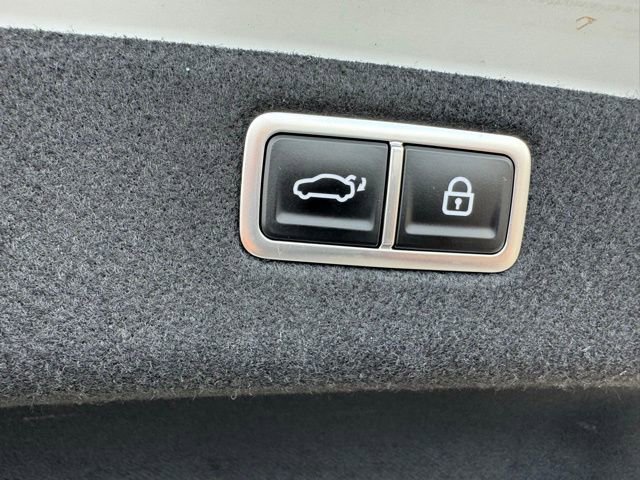 Certified 2023 Genesis G70 3.3T w/ Sport Prestige Package image 12