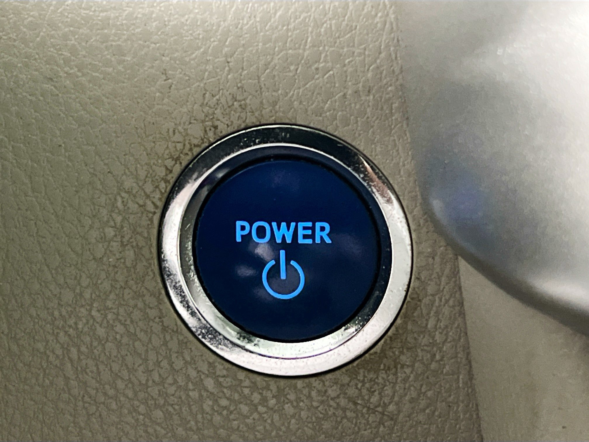 Used 2018 Toyota Highlander XLE AWD/4WD image 24