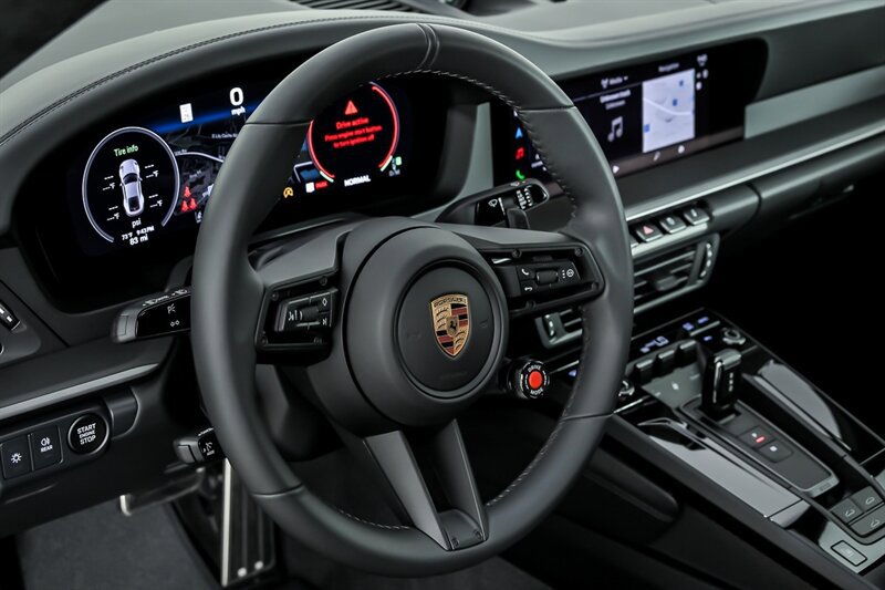 Used 2026 Porsche 911 Carrera RWD image 25