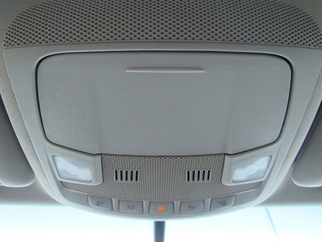 Used 2016 Lincoln MKZ Hybrid image 51