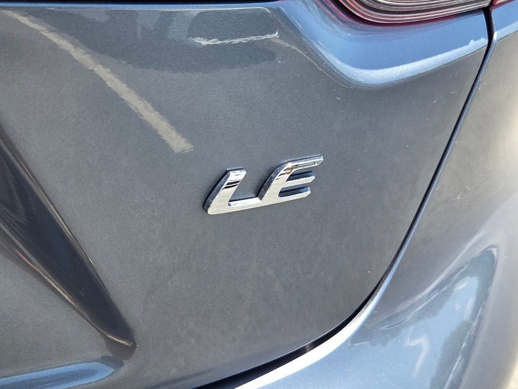 Used 2025 Toyota Corolla LE FWD image 11