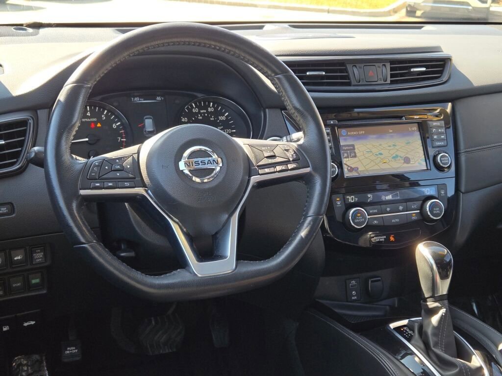 Used 2017 Nissan Rogue SL w/ SL Premium Package image 19