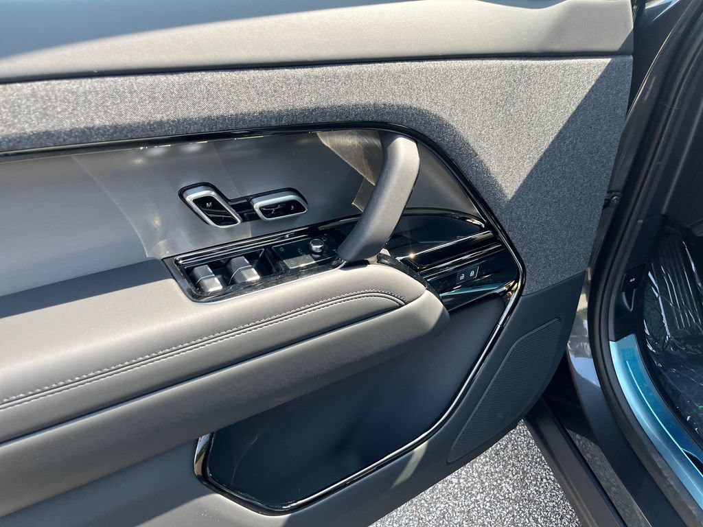 New 2026 Land Rover Range Rover Sport Dynamic SE AWD/4WD image 11