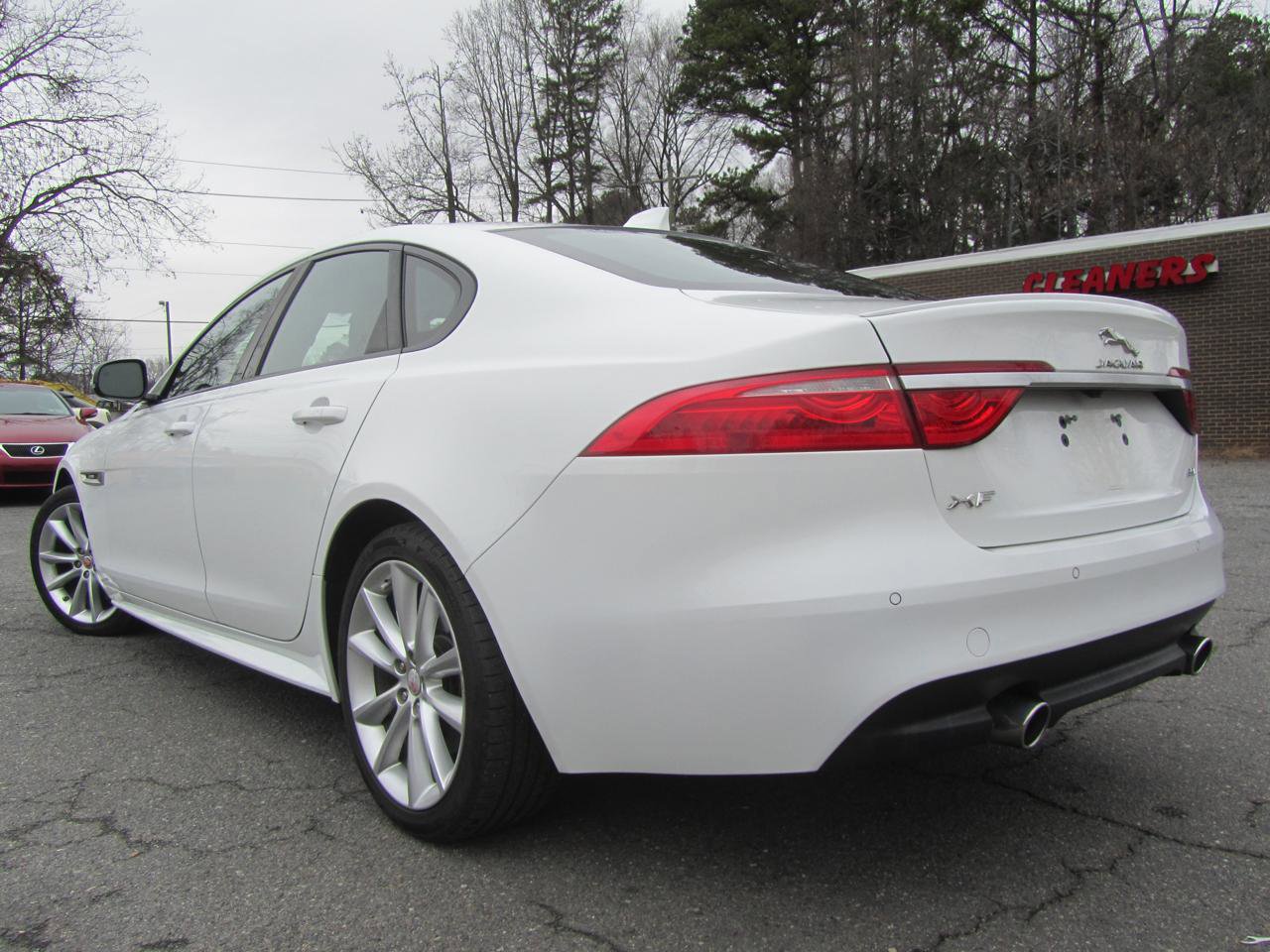 Used 2016 Jaguar XF R-Sport image 8