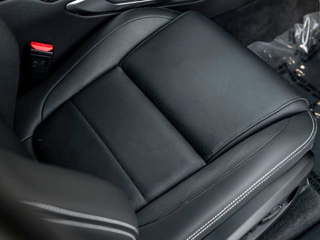 Certified 2025 Jaguar F-PACE R-Dynamic S AWD/4WD image 37