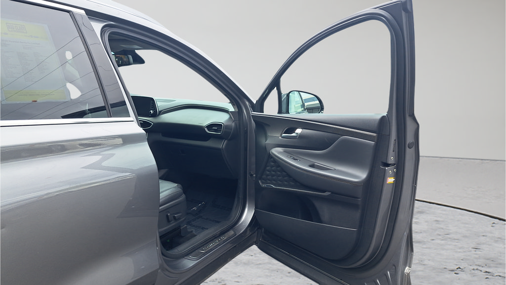 Used 2020 Hyundai Santa Fe Limited AWD/4WD image 15