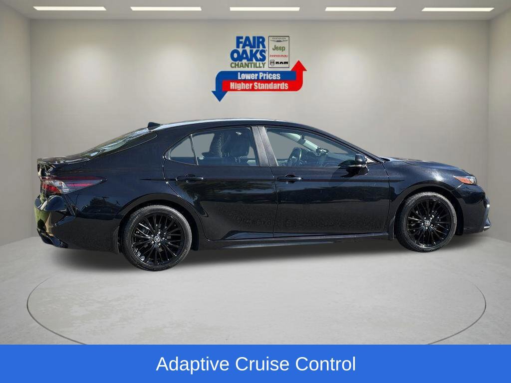 Used 2022 Toyota Camry SE FWD image 7