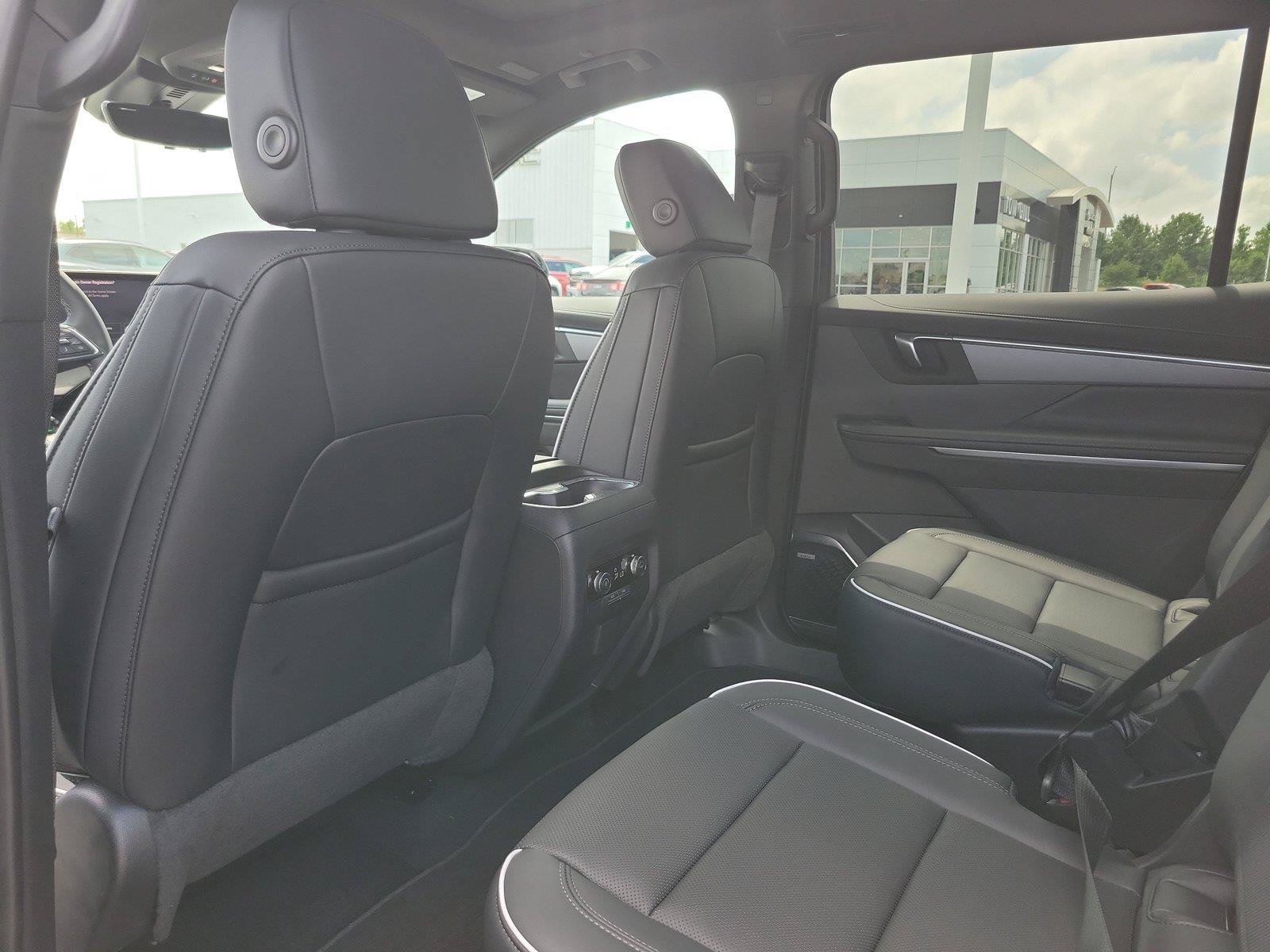 New 2027 Buick Enclave Sport Touring w/ Power Package AWD/4WD image 15