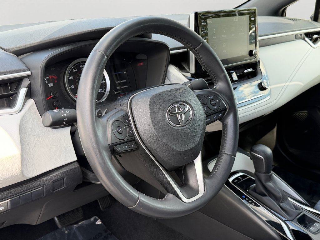 Used 2021 Toyota Corolla SE w/ SE Premium Package FWD image 18