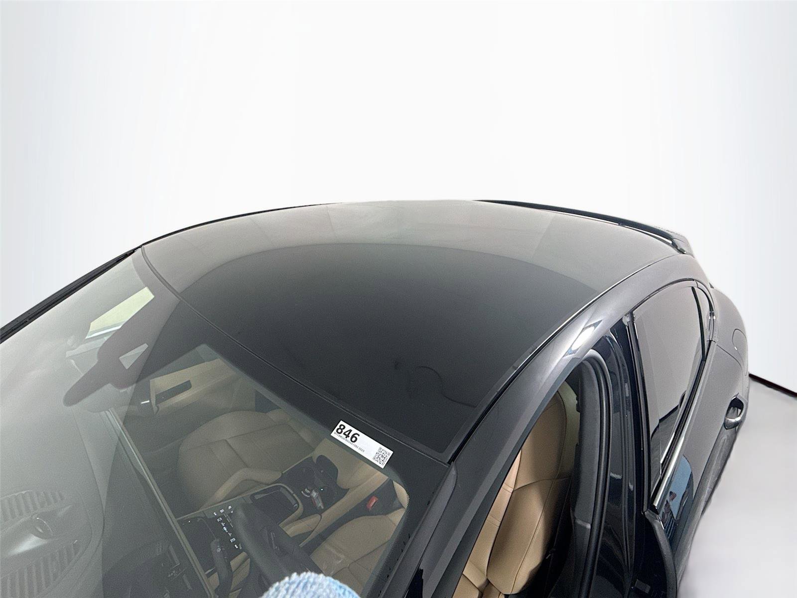Used 2025 Porsche Cayenne Turbo AWD/4WD image 19