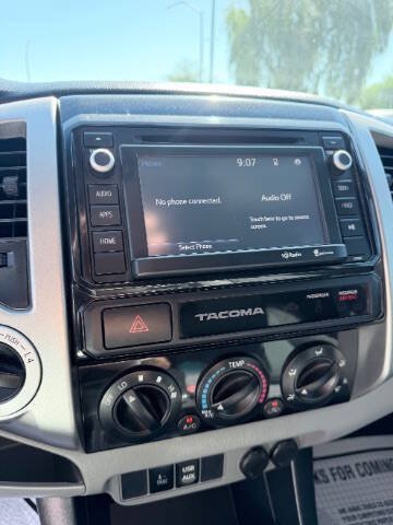 Used 2015 Toyota Tacoma 4x4 Double Cab image 14