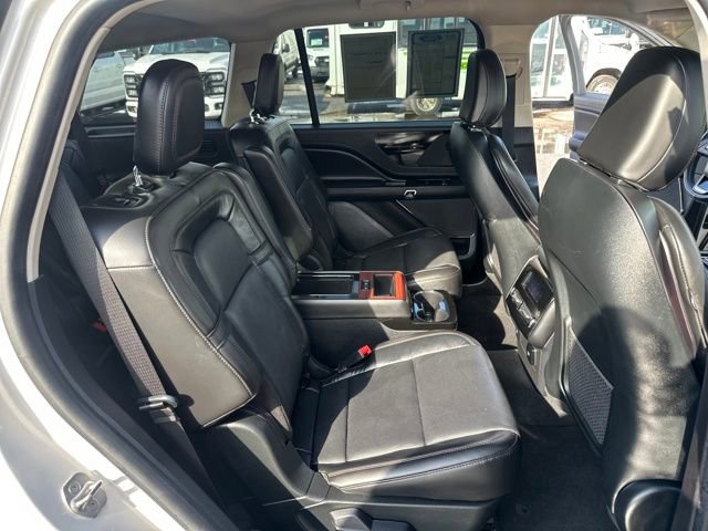 Used 2023 Lincoln Aviator Reserve w/ Equipment Group 201A image 29